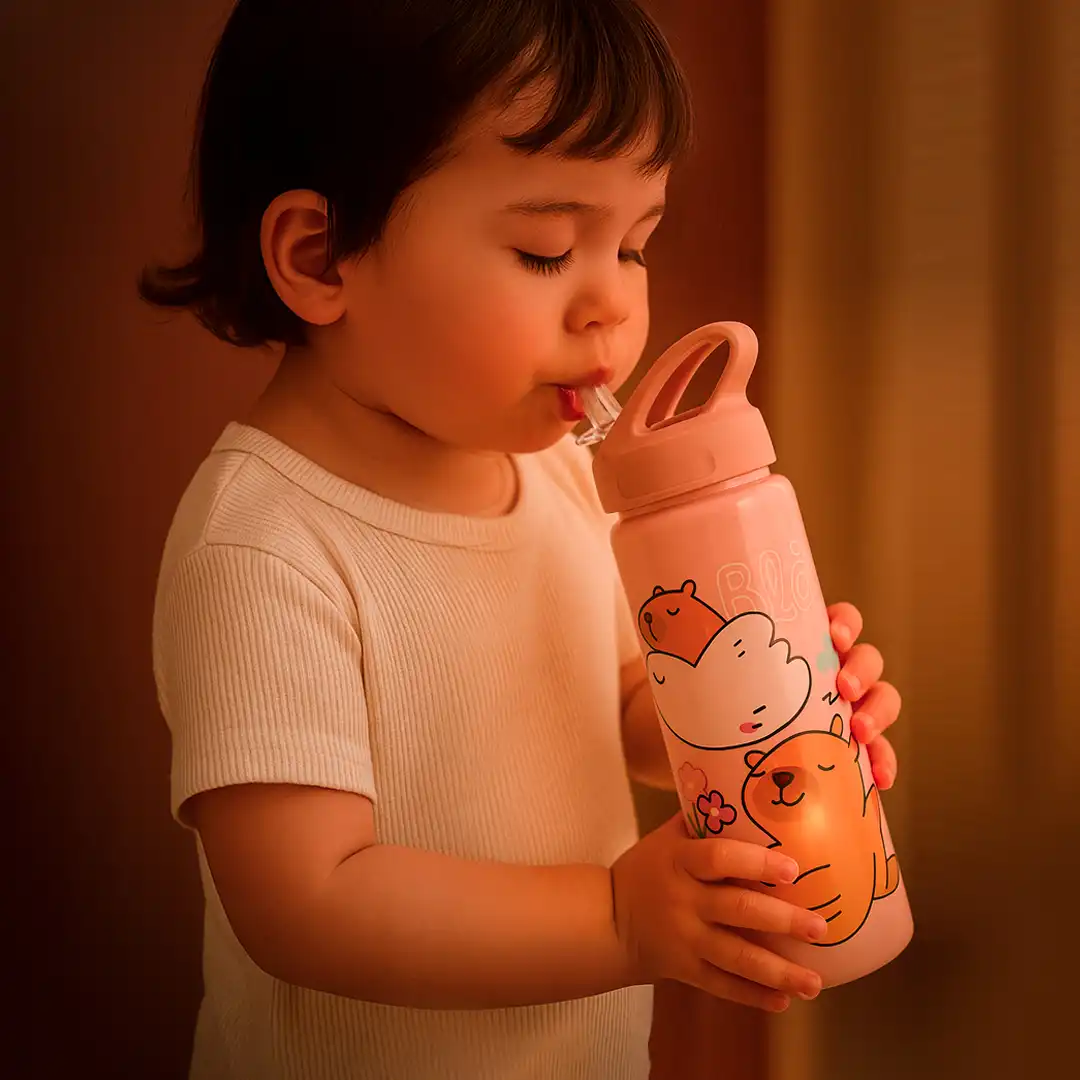 GARRAFA INFANTIL PLÁSTICA CAPIVARA 700ML ROSA 