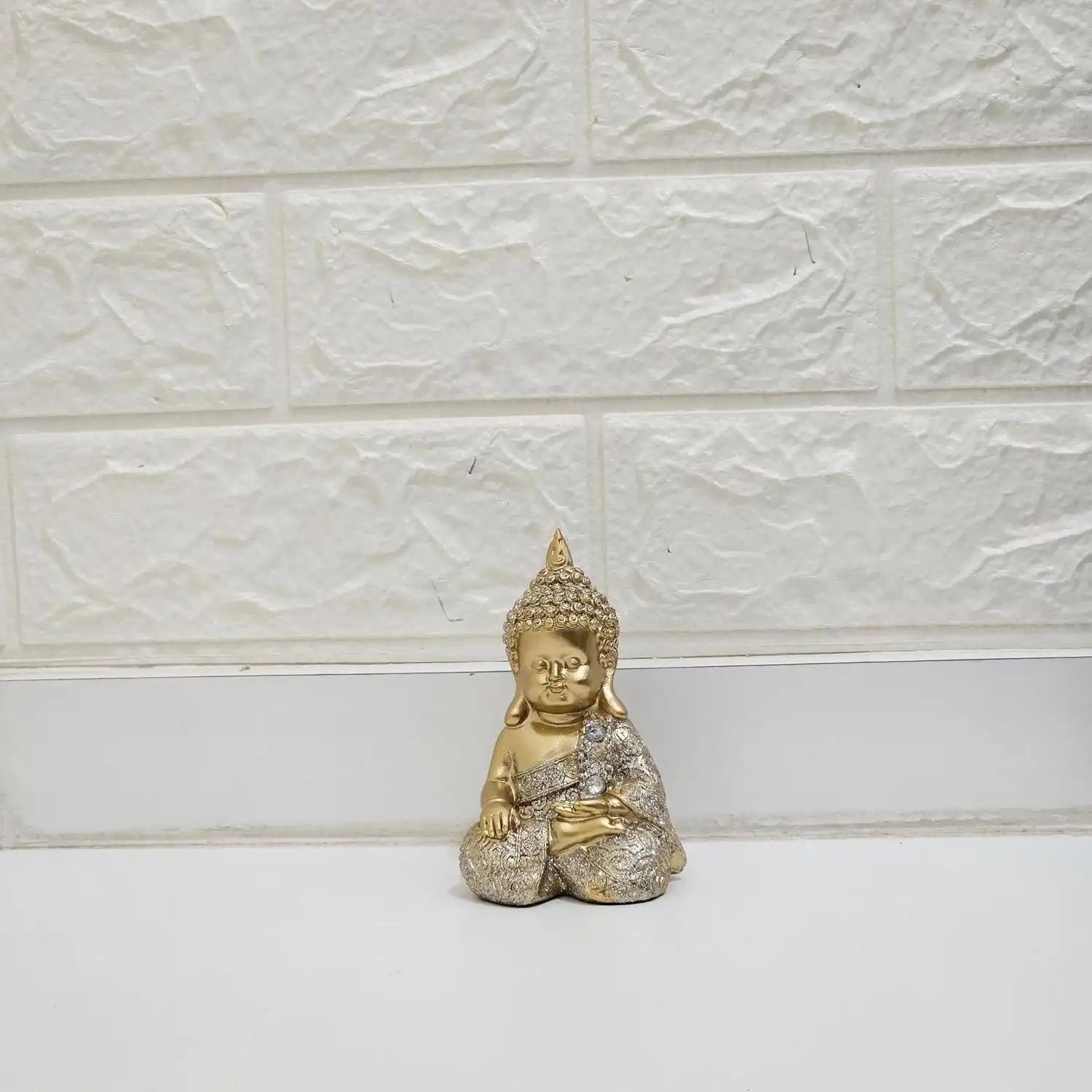 ENFEITE DECORATIVO BUDA DOURADO BRILHANTE EM RESINA P