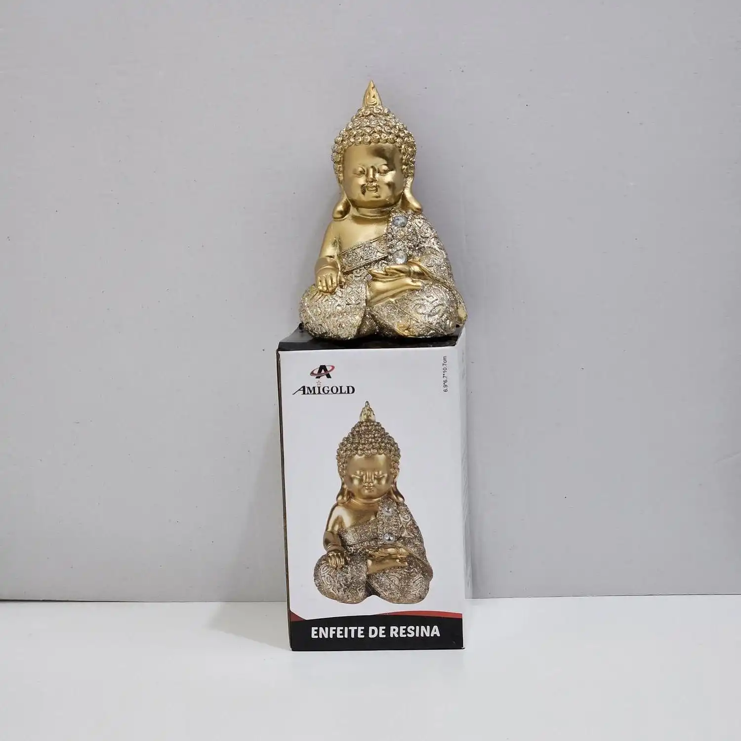 ENFEITE DECORATIVO BUDA DOURADO BRILHANTE EM RESINA P