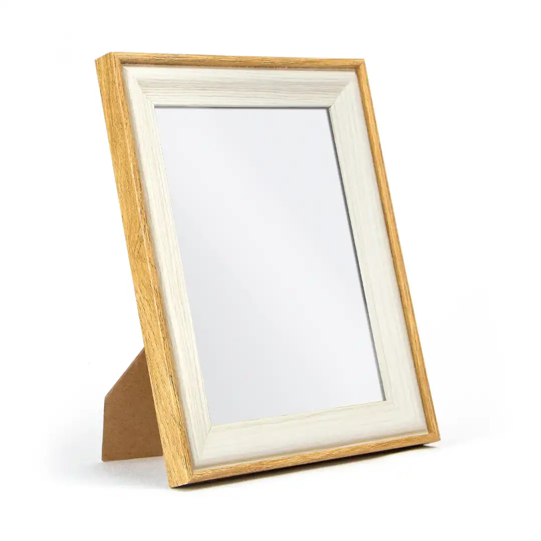PORTA-RETRATO DECORATIVO 6X8CM EM MDF MADEIRA E BRANCO COM PROTEÇÃO EM PLÁSTICO