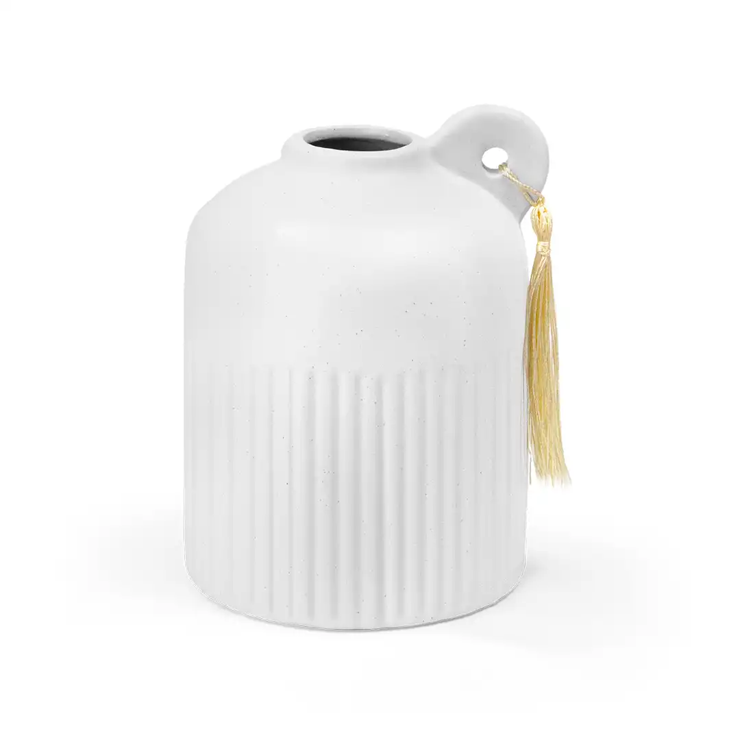 VASO DE PORCELANA DECORATIVO BRANCO COM ALÇA E PENDENTE 16CM