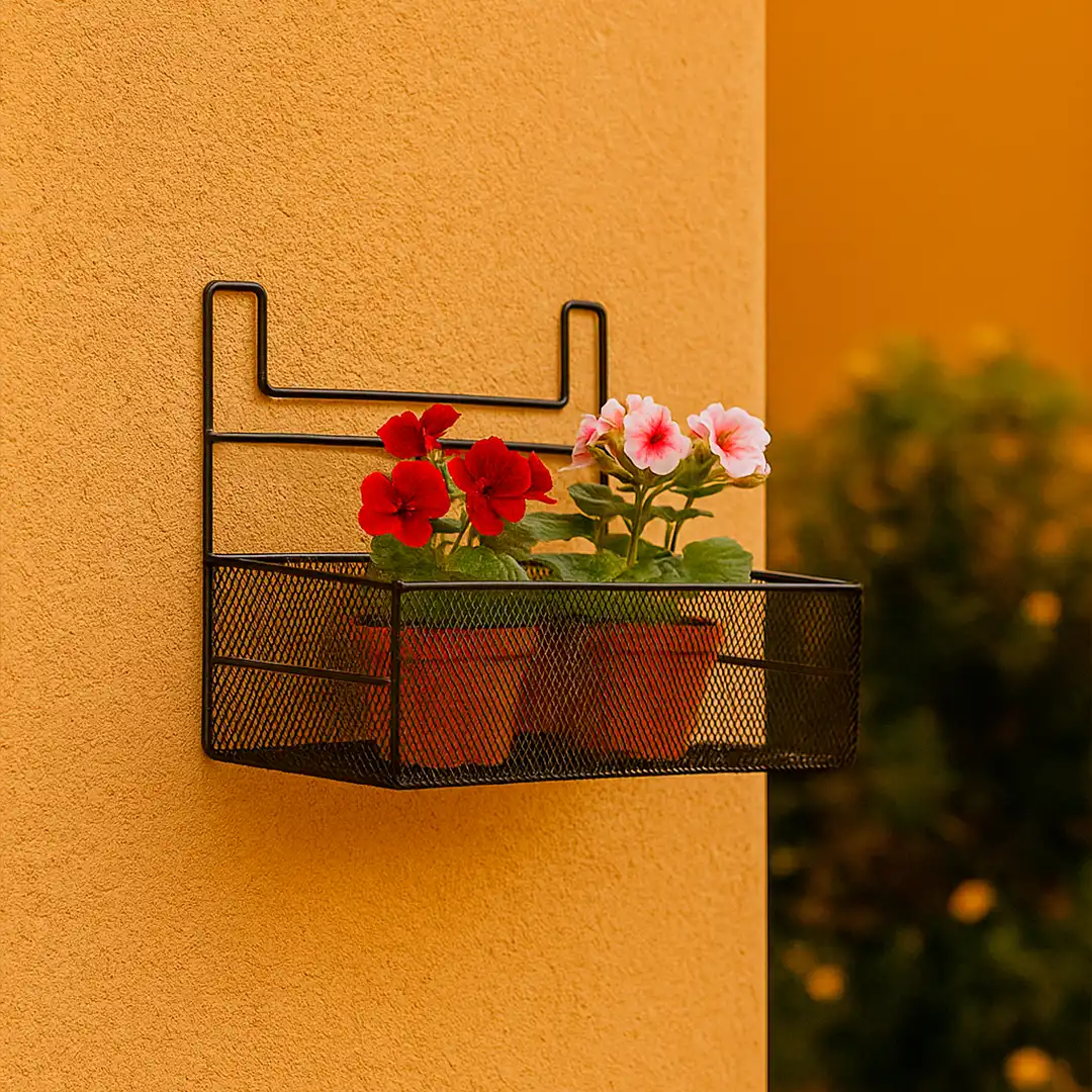 PRATELEIRA ARAMADA PRETA COM SUPORTE ADESIVO PARA PAREDE 36CM