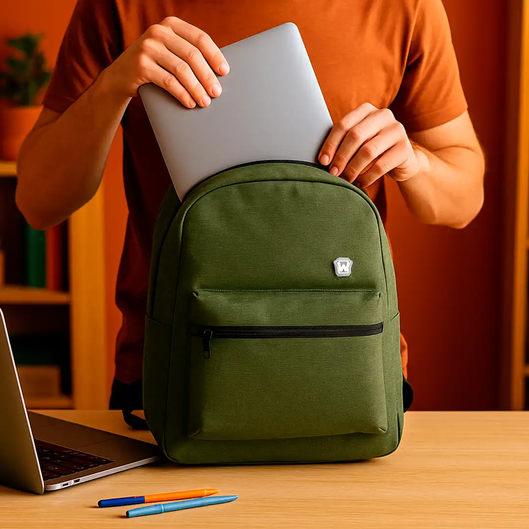 MOCHILA ESCOLAR EM POLIÉSTER 2 BOLSOS 39X29CM VERDE