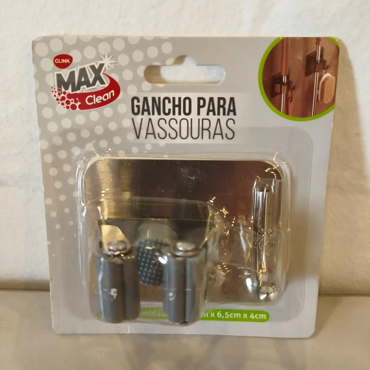 GANCHO PARA PENDURAR VASSOURAS METALICO