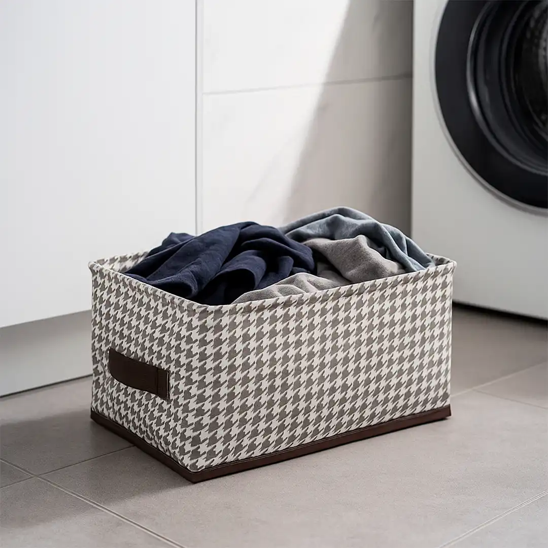 CESTO ORGANIZADOR DOBRÁVEL DE TECIDO XADREZ COM ALÇA RESISTENTE