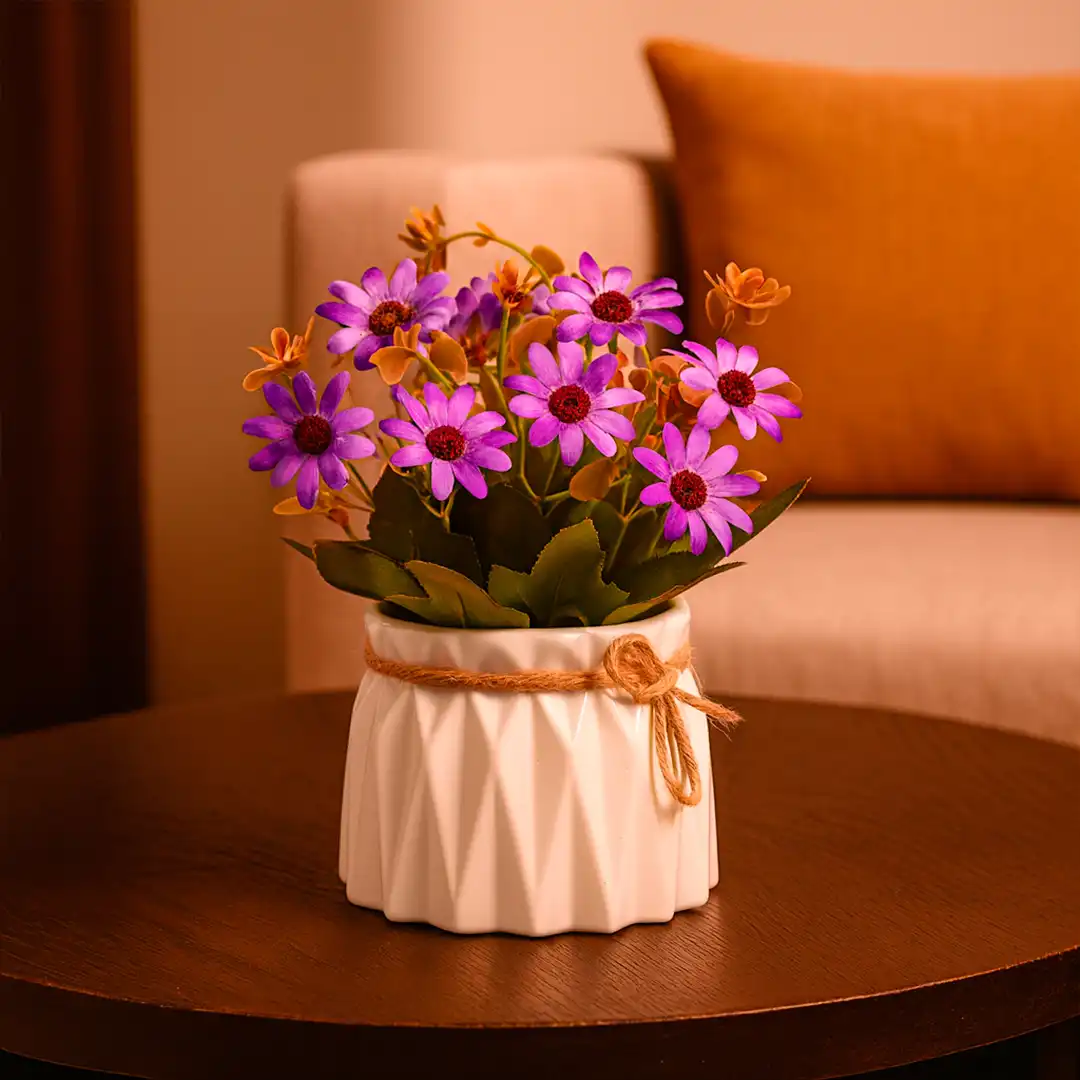 VASO DECORATIVO BRANCO COM FLORES ARTIFICIAIS ROXO – 20 CM


