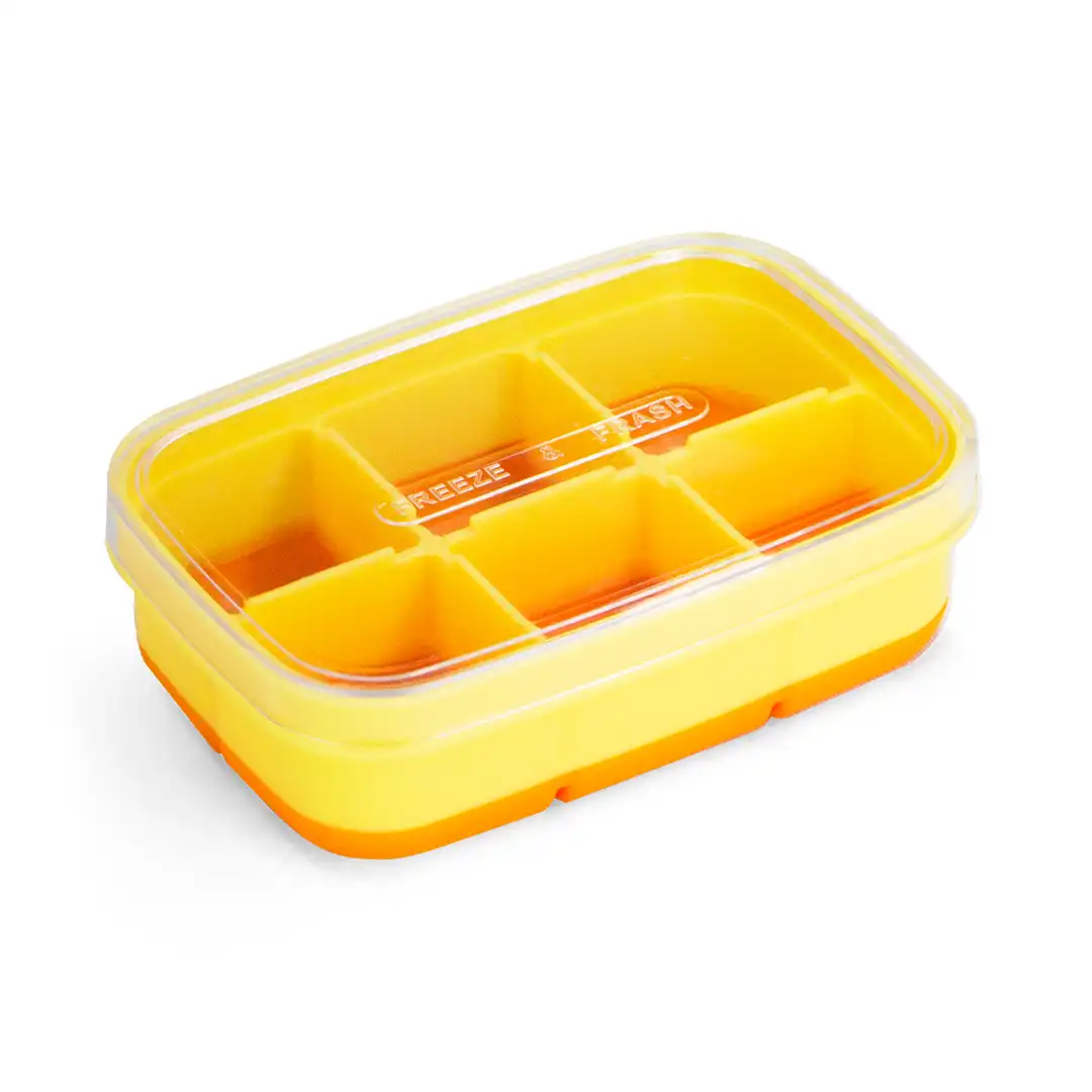 FORMA PARA GELO PLASTICO E SILICONE COM TAMPA AMARELO-LARANJA