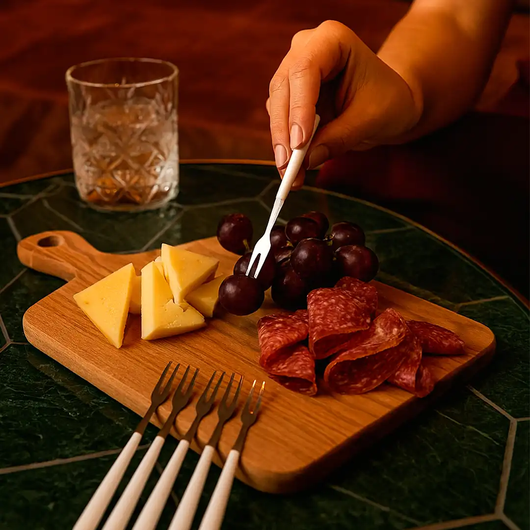 KIT 6 GARFINHOS PARA PETISCO – IDEAL PARA QUEIJOS, FRUTAS E FRIOS