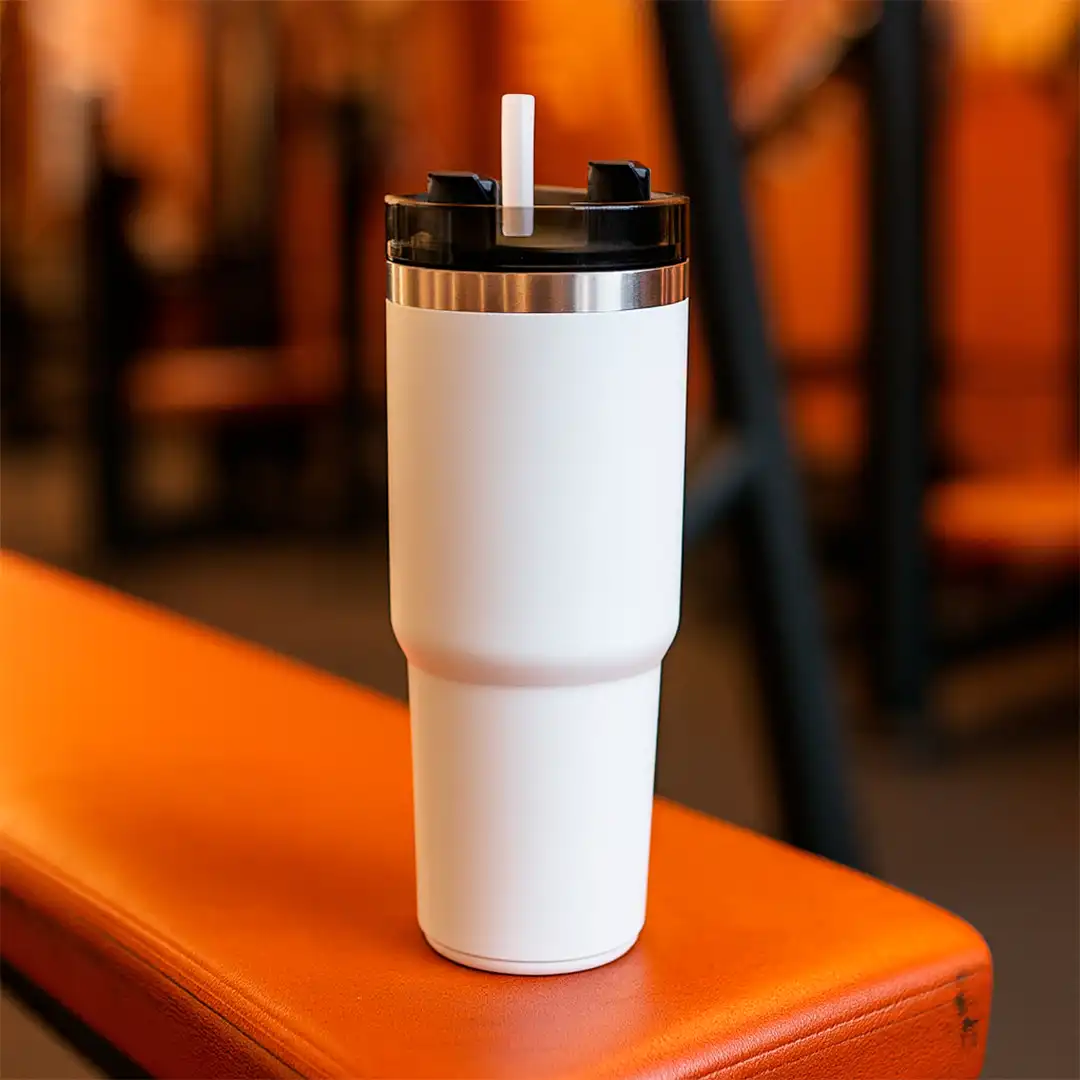 COPO TÉRMICO 800ML COM TAMPA E CANUDO