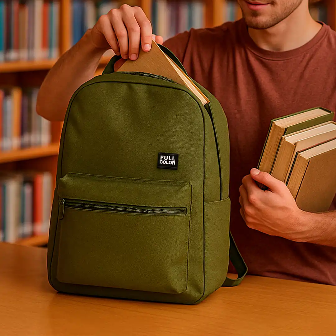 MOCHILA ESCOLAR SIMPLES EM POLIÉSTER 2 BOLSOS 45CM X 30CM - VERDE MILITAR