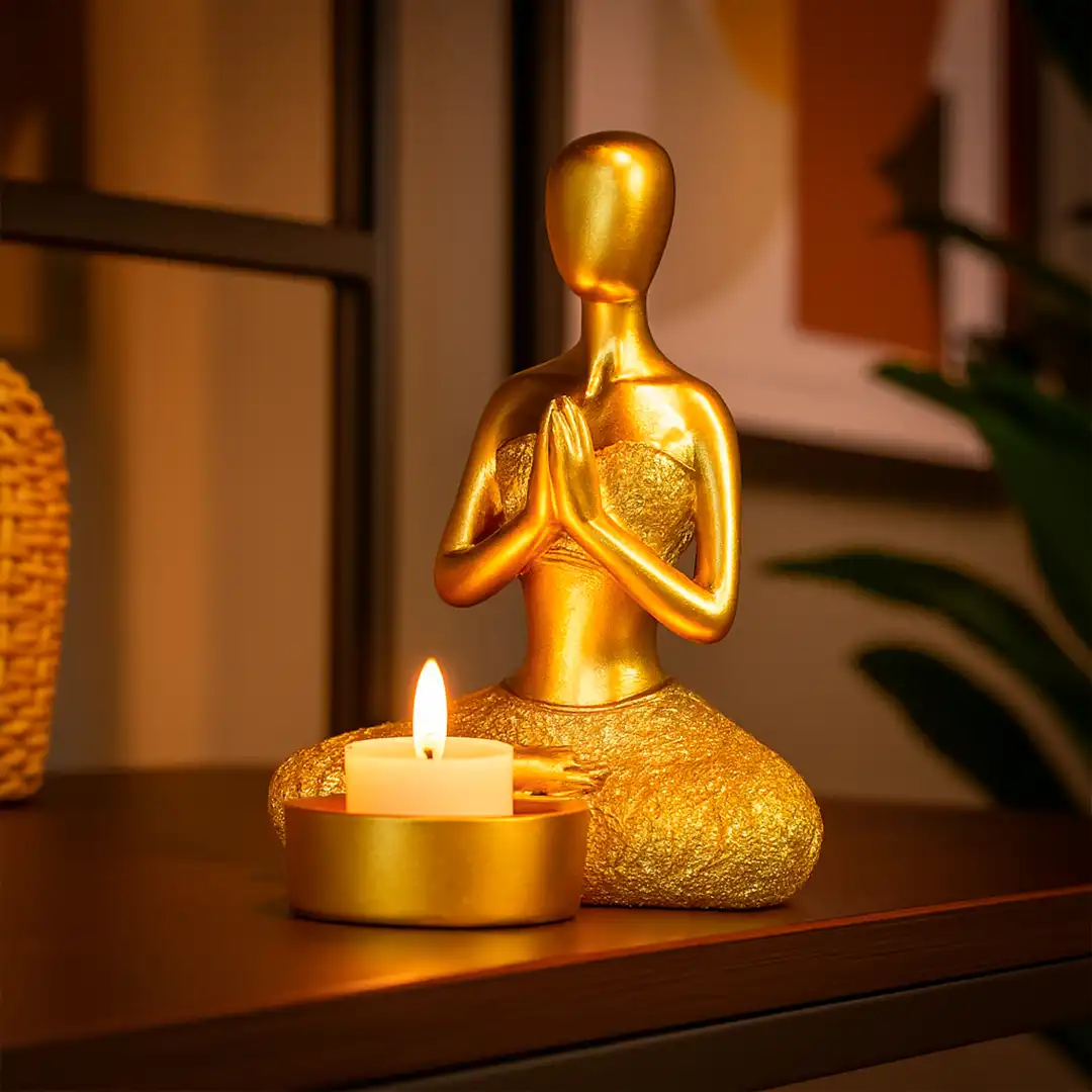 ENFEITE DECORATIVO IOGA EM RESINA DOURADO COM BASE – 15x10CM