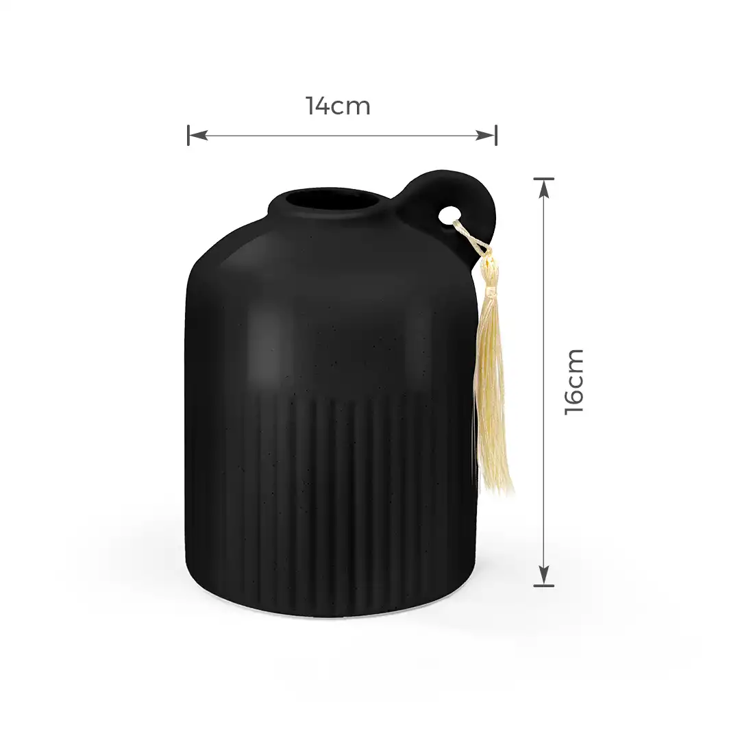 VASO DE PORCELANA DECORATIVO PRETO   COM ALÇA E PENDENTE 16CM                  