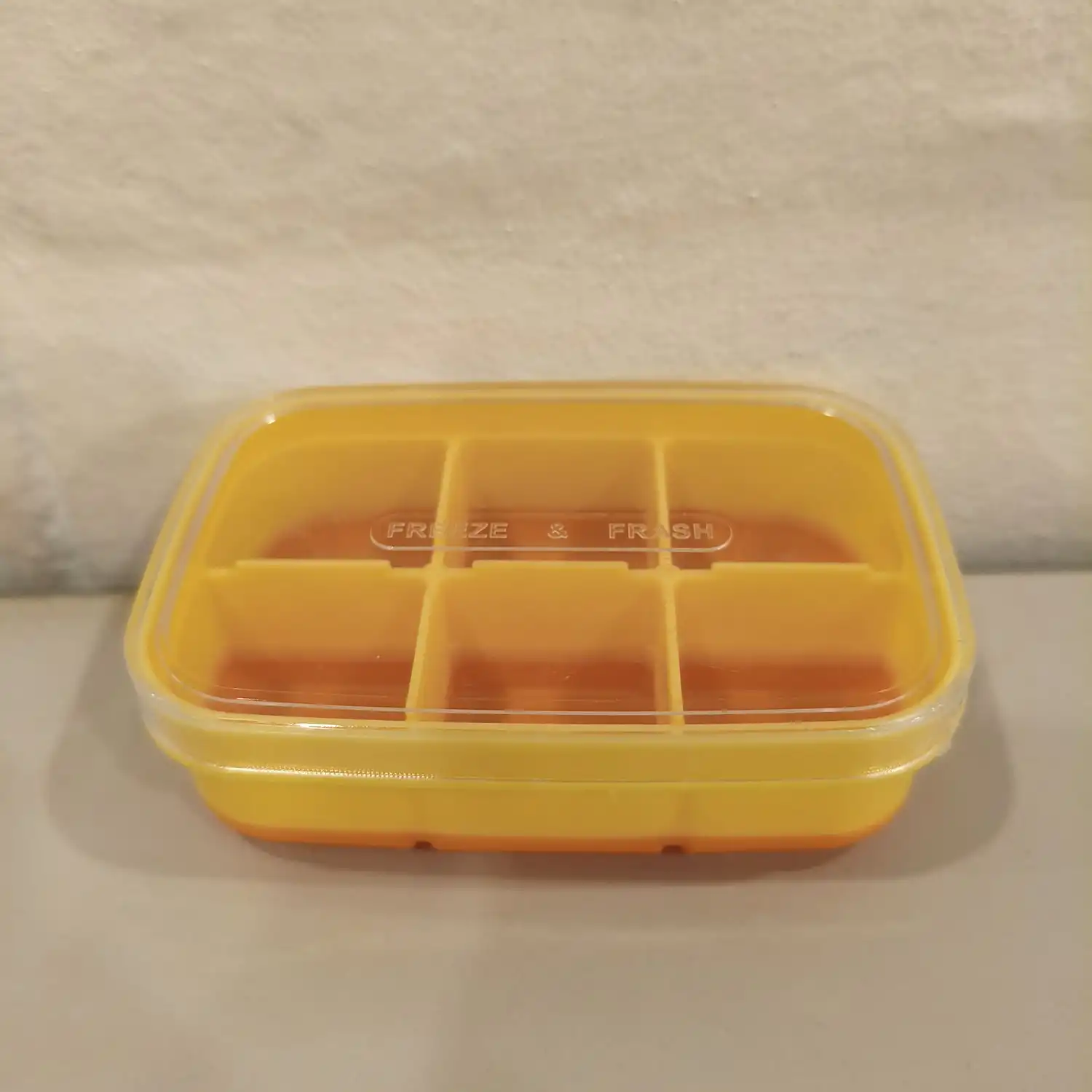 MINI FORMA PARA GELO AMARELO-LARANJA